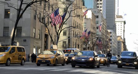 Téléchargez les photos : Manhattan, New York, Yellow Cab, Taxi, Drosje, Fifth Avenue, 5th Avenue - en image libre de droit