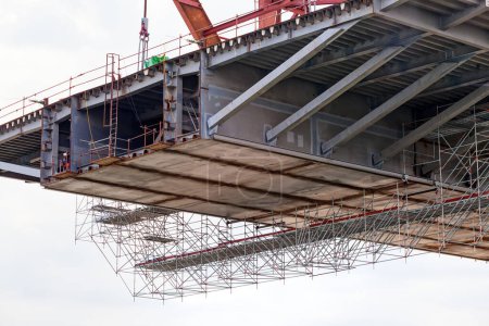Foto de Construcción del puente sobre fondo blanco - Imagen libre de derechos
