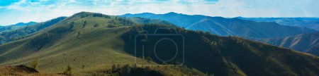 Téléchargez les photos : Journée beauté dans les montagnes - en image libre de droit