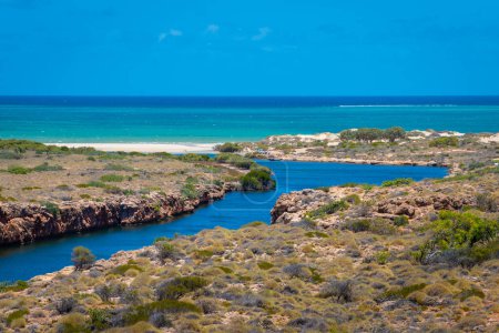 Téléchargez les photos : "Ruisseau Yardie menant à l'océan Indien au Parc National du Cap Australie" - en image libre de droit