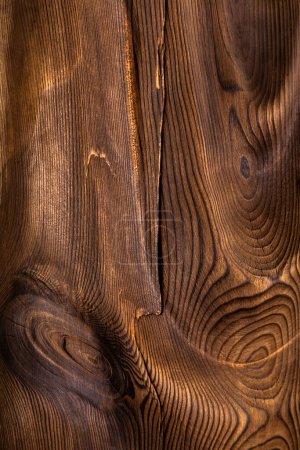 Téléchargez les photos : "Surface en bois ondulé brun." - en image libre de droit