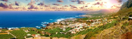 Téléchargez les photos : "Repères et tourisme dans les îles Canaries. Espagne plages
 " - en image libre de droit