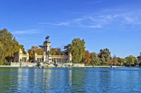 Foto de Monumento a Alfonso XII, Madrid - Imagen libre de derechos