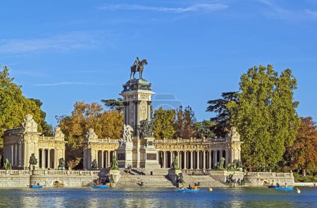 Foto de Monumento a Alfonso XII, Madrid - Imagen libre de derechos