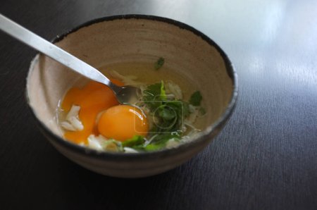 Téléchargez les photos : "Comment savoureux omelette de style thaï avec du crabe" - en image libre de droit