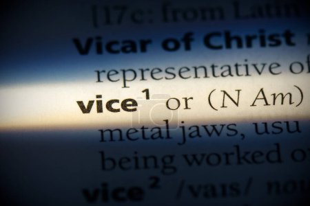Foto de Vice word, resaltado en el diccionario, vista de cerca - Imagen libre de derechos