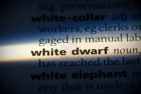 Foto de Palabra enana blanca, resaltada en el diccionario, vista de cerca - Imagen libre de derechos