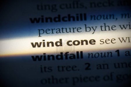 Foto de Palabra cono de viento, resaltado en el diccionario, vista de cerca - Imagen libre de derechos