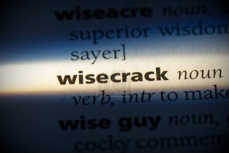 Foto de Wisecrack palabra, resaltado en el diccionario, vista de cerca - Imagen libre de derechos
