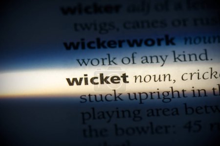 Foto de Wicket word, resaltado en el diccionario, vista de cerca - Imagen libre de derechos
