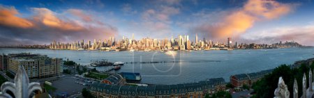 Téléchargez les photos : New York fond panoramique - en image libre de droit