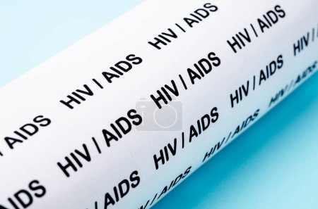 Foto de Documento sobre VIH SIDA de cerca - Imagen libre de derechos