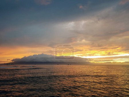 Téléchargez les photos : Océan à Lanai, Hawaï, lieu de voyage sur fond - en image libre de droit