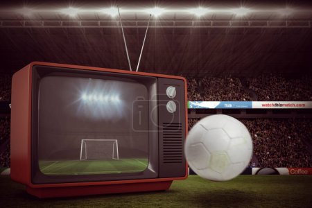 Téléchargez les photos : Image composite de football en cuir blanc avec des taches d'herbe - en image libre de droit