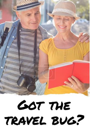 Téléchargez les photos : "Couple mature à la recherche d'un livre" - en image libre de droit