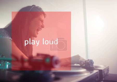 Foto de Compuesto digital de mujer tocando música - Imagen libre de derechos