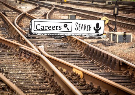 Téléchargez les photos : Chemins de fer avec recherche de carrières - en image libre de droit