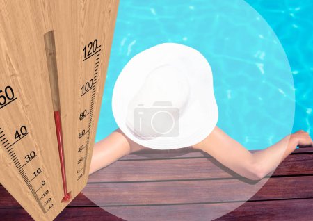 Téléchargez les photos : Thermomètre devant la piscine avec jeune femme - en image libre de droit