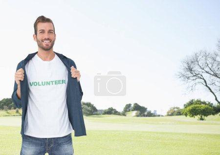 Foto de Compuesto digital de hombre con camisa de voluntario - Imagen libre de derechos