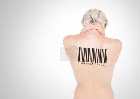 Téléchargez les photos : Clone femmes avec code à barres sur le dos - en image libre de droit