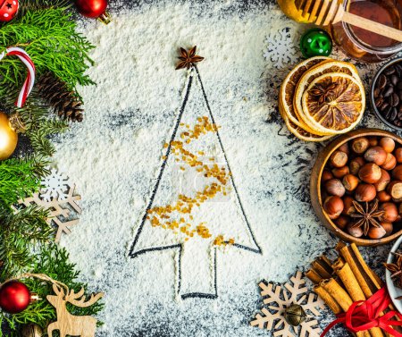 Téléchargez les photos : "Concept de cuisine de Noël. Alimentation et brindilles de sapin fond" - en image libre de droit