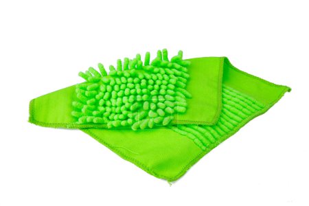 Téléchargez les photos : Chiffon nettoyant vert sur fond blanc - en image libre de droit