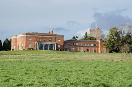 Téléchargez les photos : Highfield Park majestueux pâturage à domicile, Heckfield, Hampshire - en image libre de droit