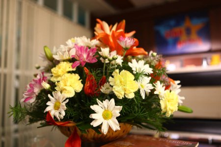 Téléchargez les photos : Vue rapprochée de belles fleurs en fleurs. Concept d'heure d'été - en image libre de droit