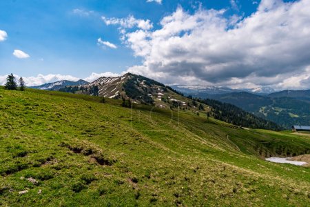 Téléchargez les photos : Tour de montagne dans les Alpes Allgau - en image libre de droit