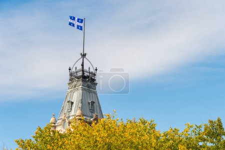 Téléchargez les photos : Drapeau de Québec à Québec - en image libre de droit