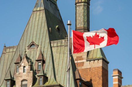 Foto de Bandera de Canadá en Quebec City (2019)) - Imagen libre de derechos
