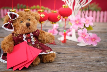 Téléchargez les photos : Décoration de vacances chinoise avec ours en peluche - en image libre de droit