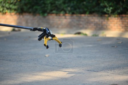 Téléchargez les photos : Bras robot EOD fermer - en image libre de droit