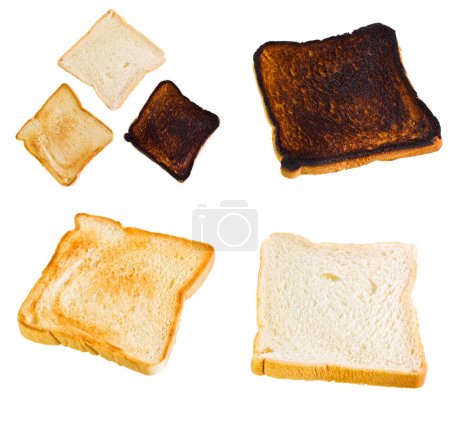 Téléchargez les photos : Morceaux de pain grillé isolés sur fond blanc - en image libre de droit
