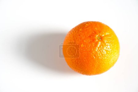 Foto de Un naranja entero de cerca - Imagen libre de derechos