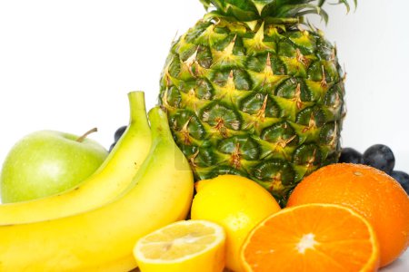 Téléchargez les photos : Sélection de fruits tropicaux close up - en image libre de droit