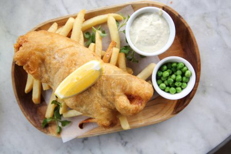 Téléchargez les photos : Fish and chips, gros plan - en image libre de droit