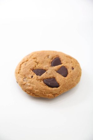 Foto de Chocolate de galletas aislado en fondo blanco - Imagen libre de derechos