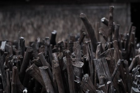 Foto de Carbón de leña natural, carbón tradicional - Imagen libre de derechos