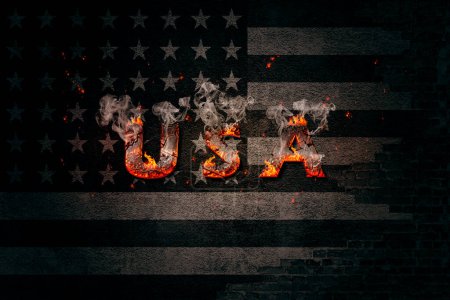 Téléchargez les photos : US fire letters on the background of the American flag depicted on the wall - en image libre de droit