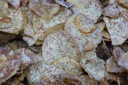 Téléchargez les photos : Chips taro sucrées, gros plan - en image libre de droit