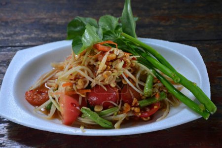 Téléchargez les photos : Salade fraîche. concept d'alimentation saine - en image libre de droit