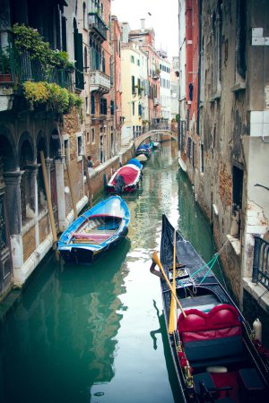 Foto de Canal de Venecia y Gondolas - Imagen libre de derechos