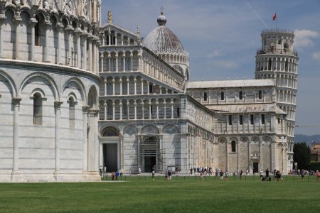 Foto de Piazza dei miracoli de Pisa. Catedral - Imagen libre de derechos