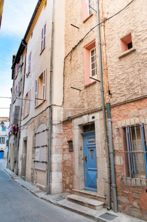 Téléchargez les photos : Rue du Village Provençal - en image libre de droit