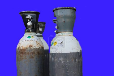 Téléchargez les photos : Bouteilles de gaz techniques close up - en image libre de droit