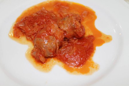 Foto de Carne con verduras y salsa de tomate - Imagen libre de derechos