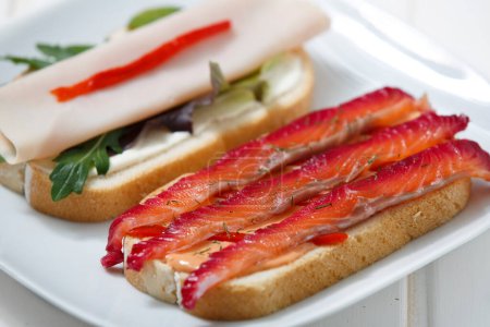 Téléchargez les photos : Sandwich au Gravlax, gros plan - en image libre de droit