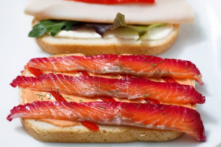 Foto de Sandwich con Gravlax, de cerca - Imagen libre de derechos