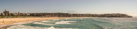 Foto de Panorama plano de Bondi playa parte y costa norte, Sydney Austra - Imagen libre de derechos